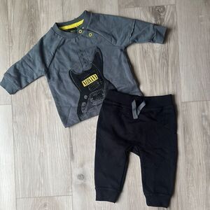 NIRVANA Gray Baby Outfit Size 3-6 months, Rock, 90’s , Aleternative